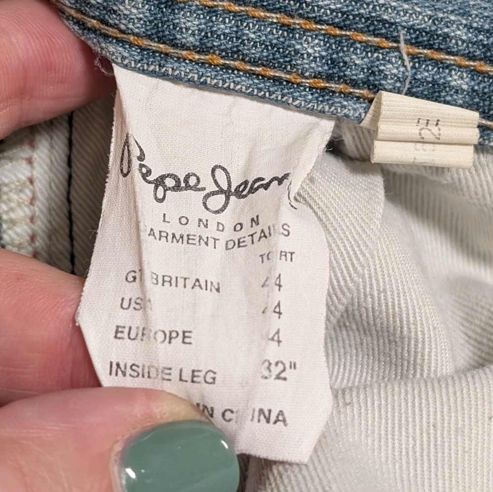 Pepe Jeans London Light Wash Relaxed Fit Denim Raw Hem Size 44 - Picture 5 of 16